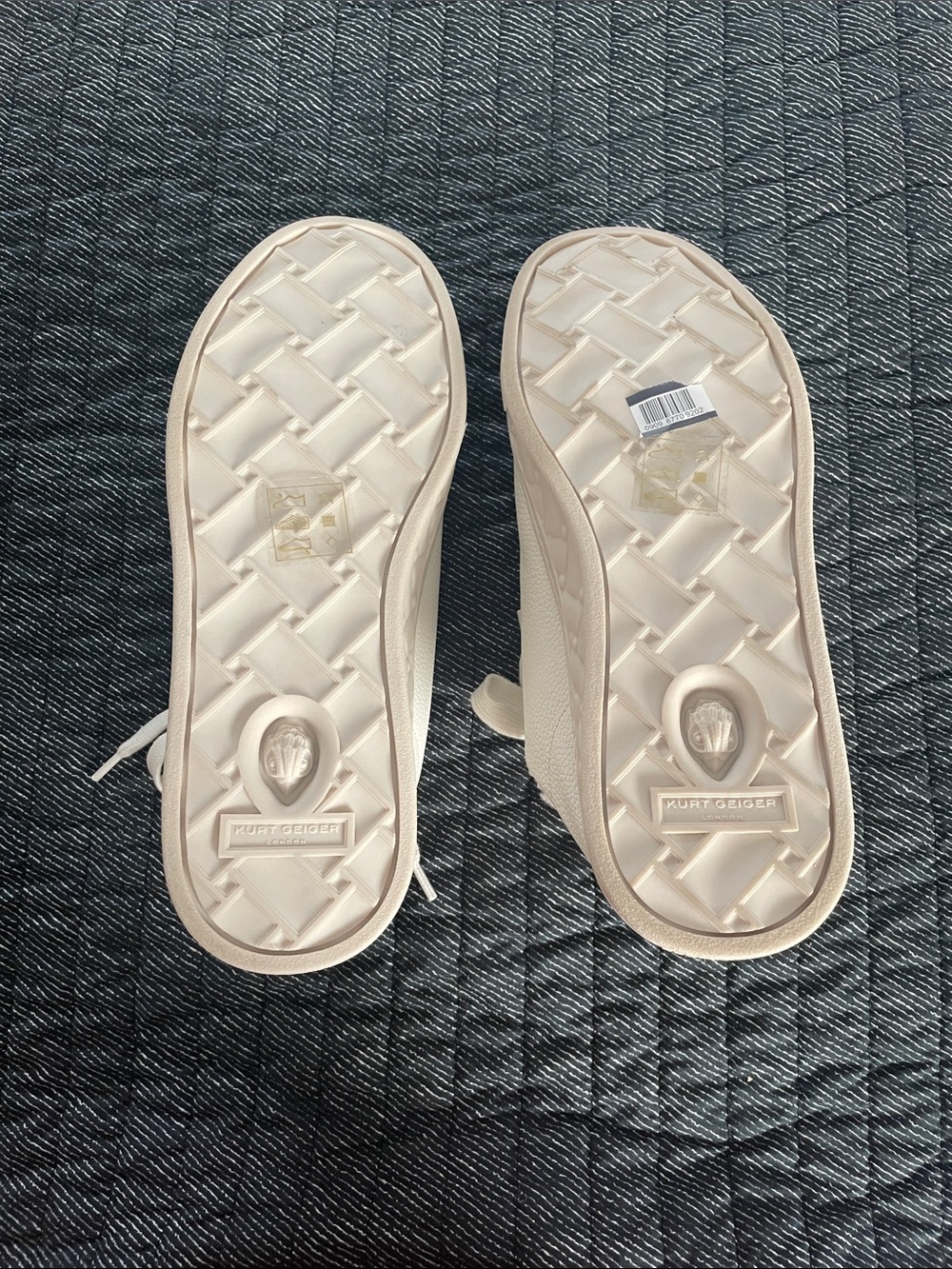 Kurt Geiger Cream and Silver Low-Top Mule Slip On Lace Sneakers - Picture 7 of 8